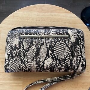 Steve Madden Black and white Snake Print Wristlet
